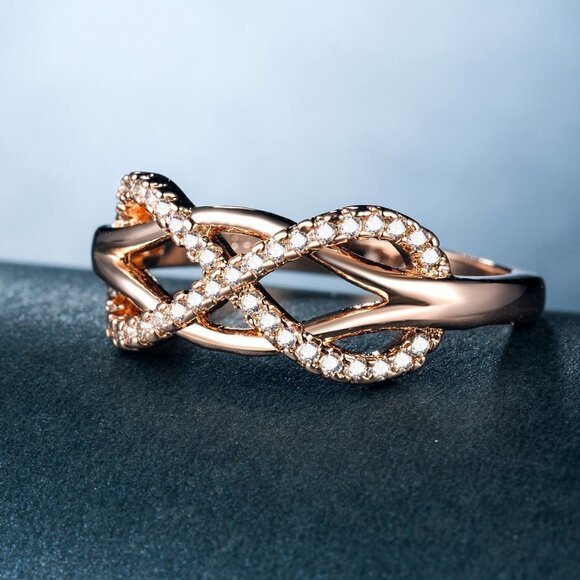 💝 Infinity Rose Gold Unique designs Cross Ring for Women, VIP365 - Picture 2 of 3